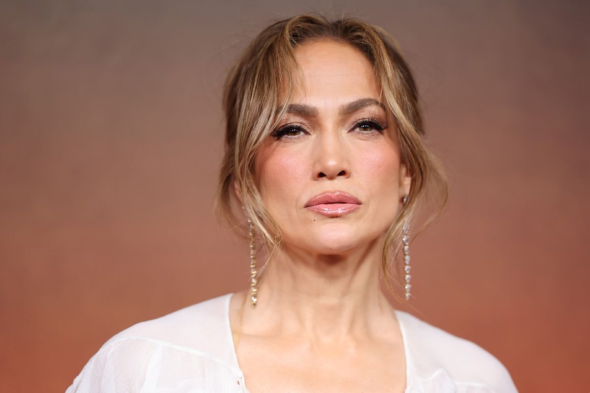 Jennifer Lopez poses during the 'Atlas' Mexico City Fan Event at Plaza Toreo Parque Central on May 21, 2024 in Naucalpan de Juarez, Mexico.  (Hector Vivas/Getty Images)